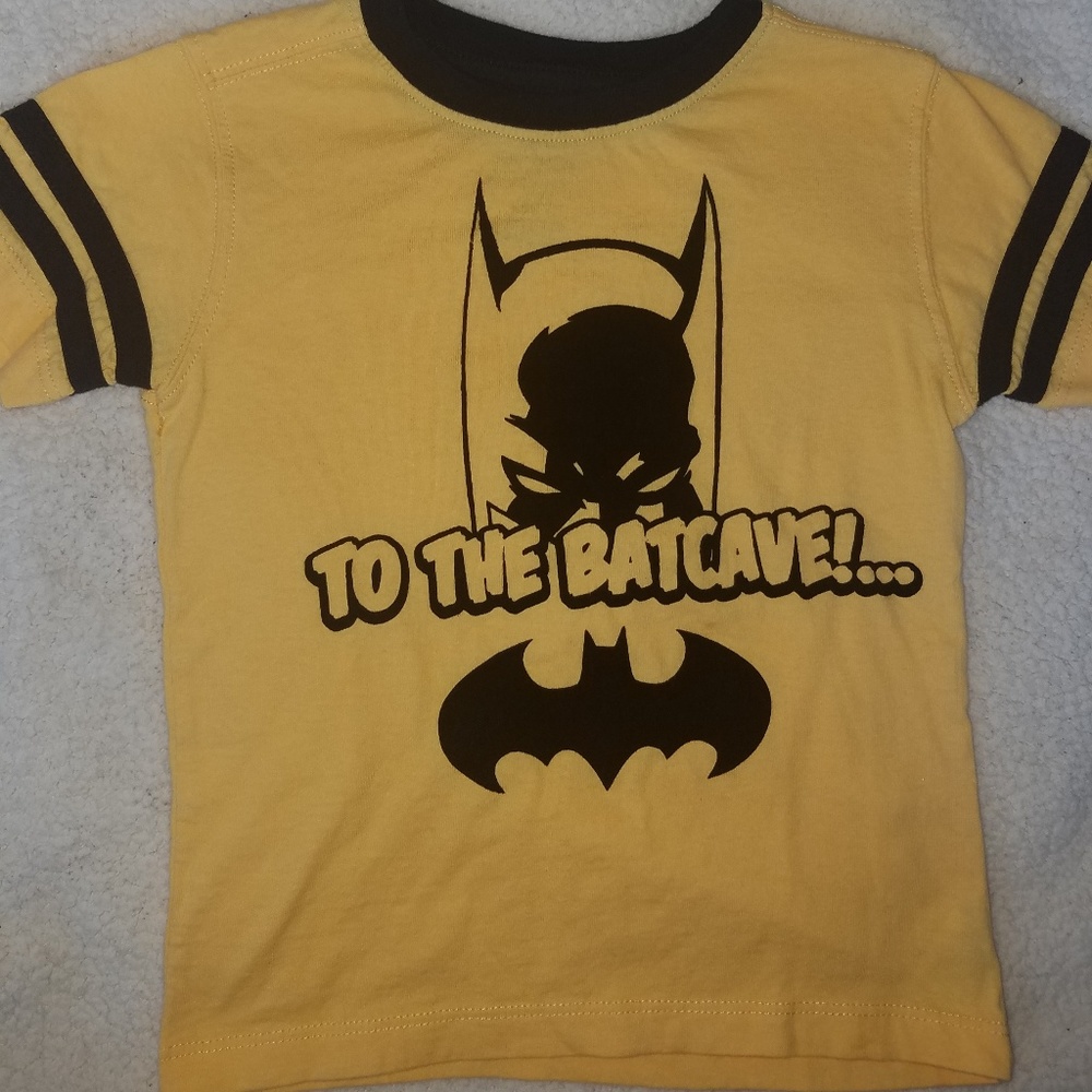 T- shirt